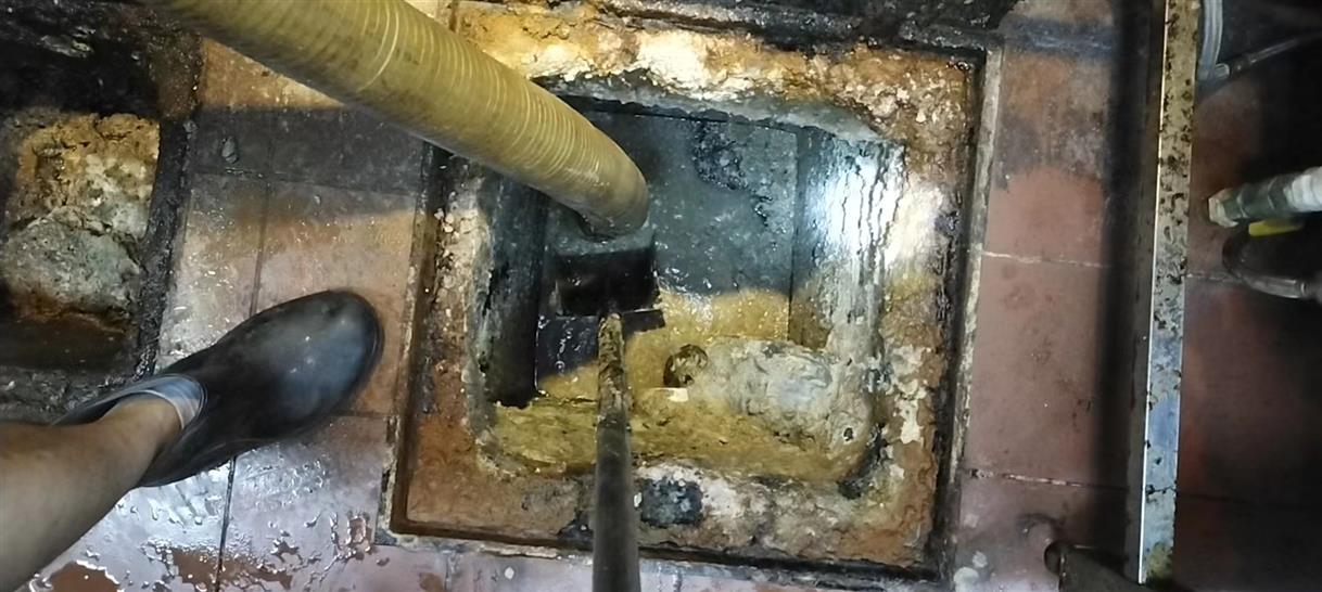 方正污水池清理一般都有毒气，怎么预防中毒呢？